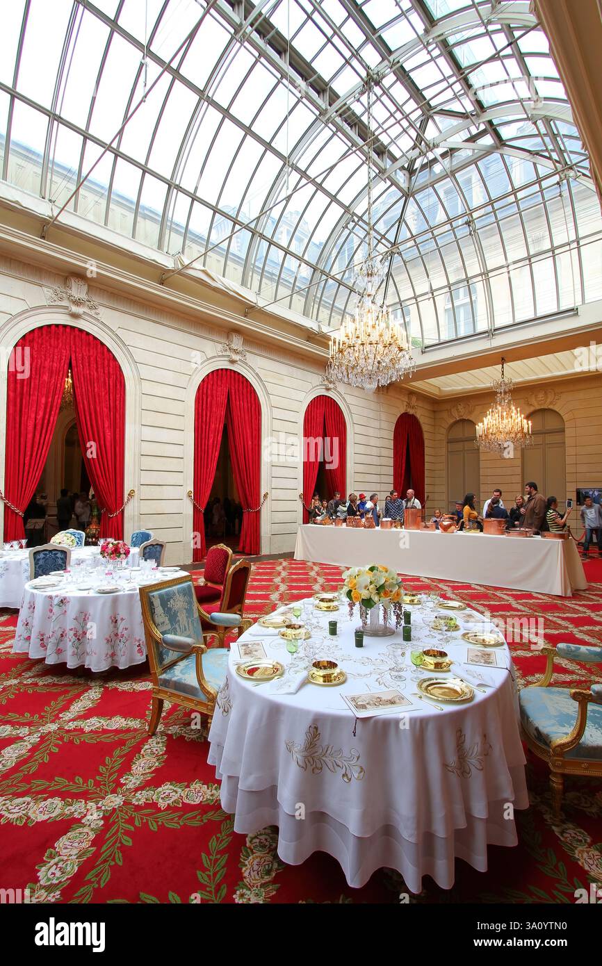 Winter gardens of the Élysée Palace aka Hôtel d'Evreux, the official ...