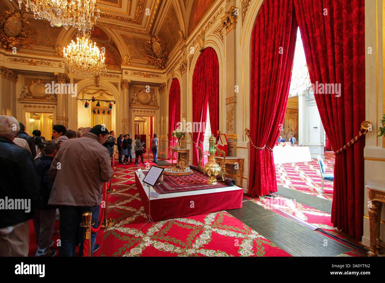 Élysée Palace aka Hôtel d'Evreux, the official residence of the ...