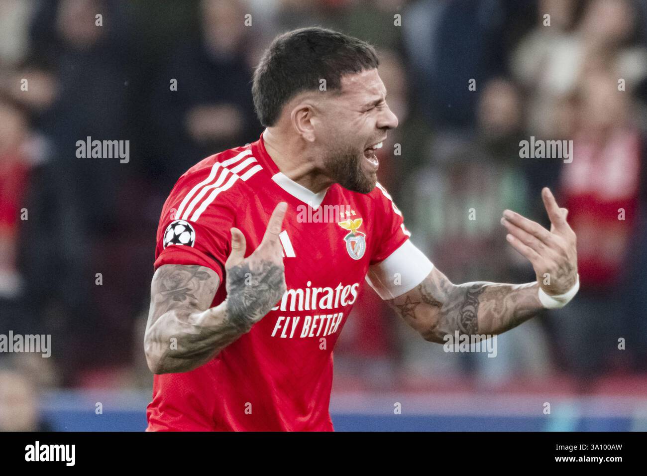 nicolas-otamendi-of-benfica-during-the-uefa-champions-league-round-of
