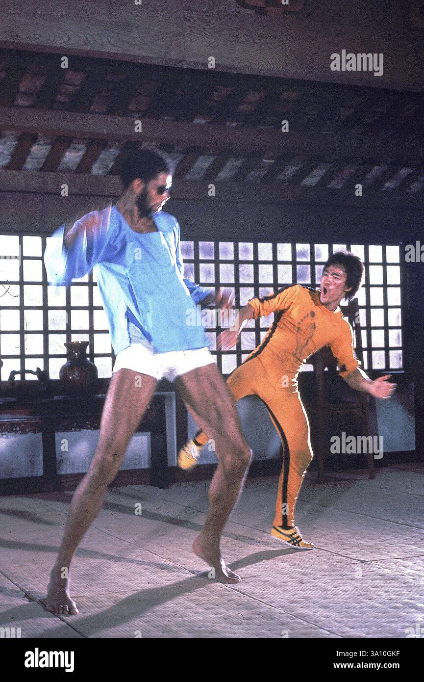 Fighting Stars Magazines Chuck Norris, Kareem Abdul Jabbar, William Shatner, image size:865x1390