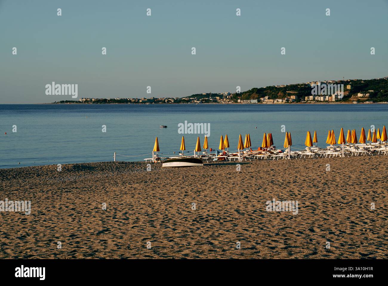Soverato beach hi-res stock photography and images - Alamy