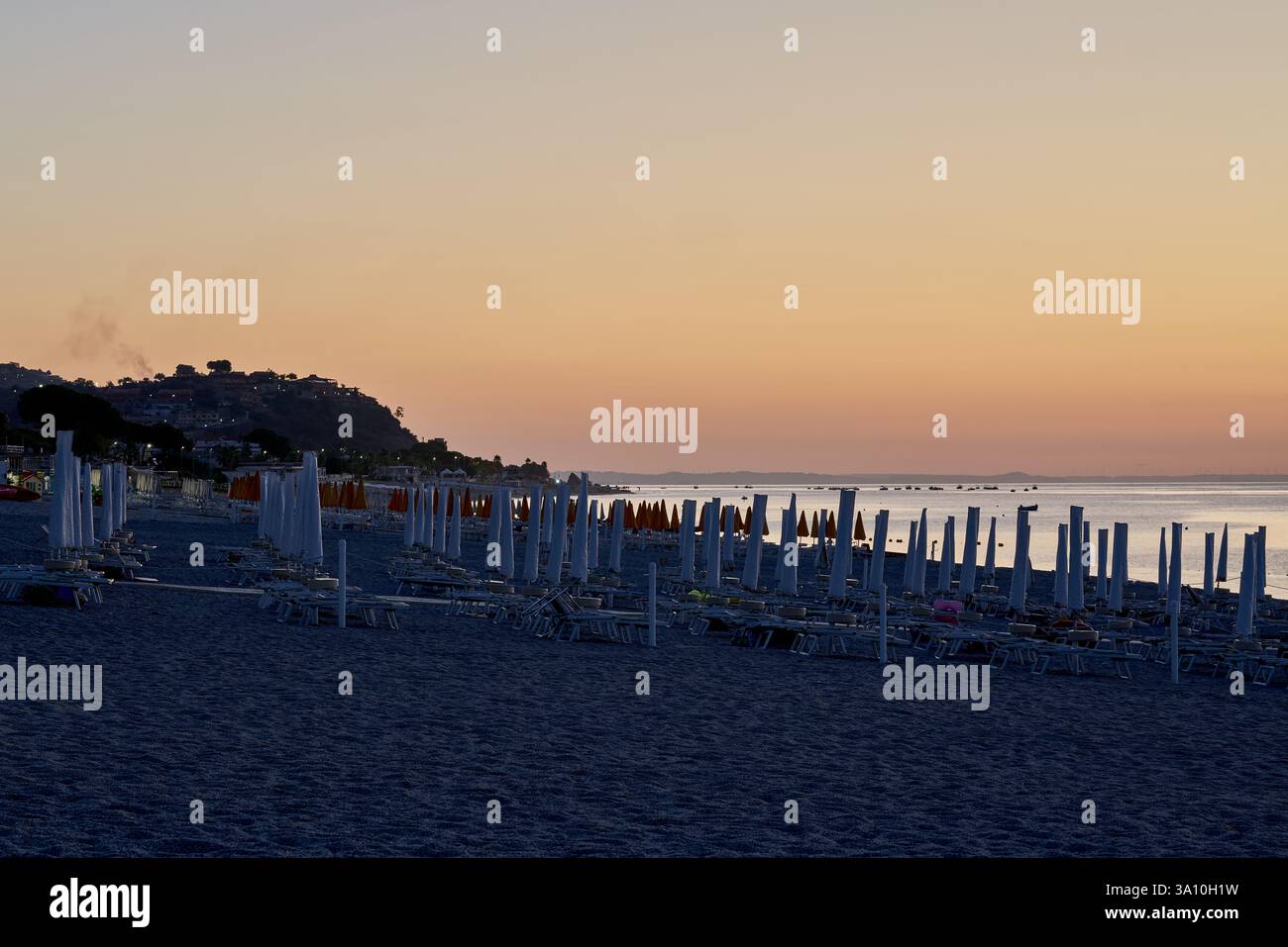 Soverato beach hi-res stock photography and images - Alamy