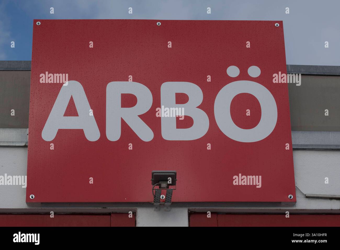 the ARBÖ drivers club logo, representation of interests and breakdown ...