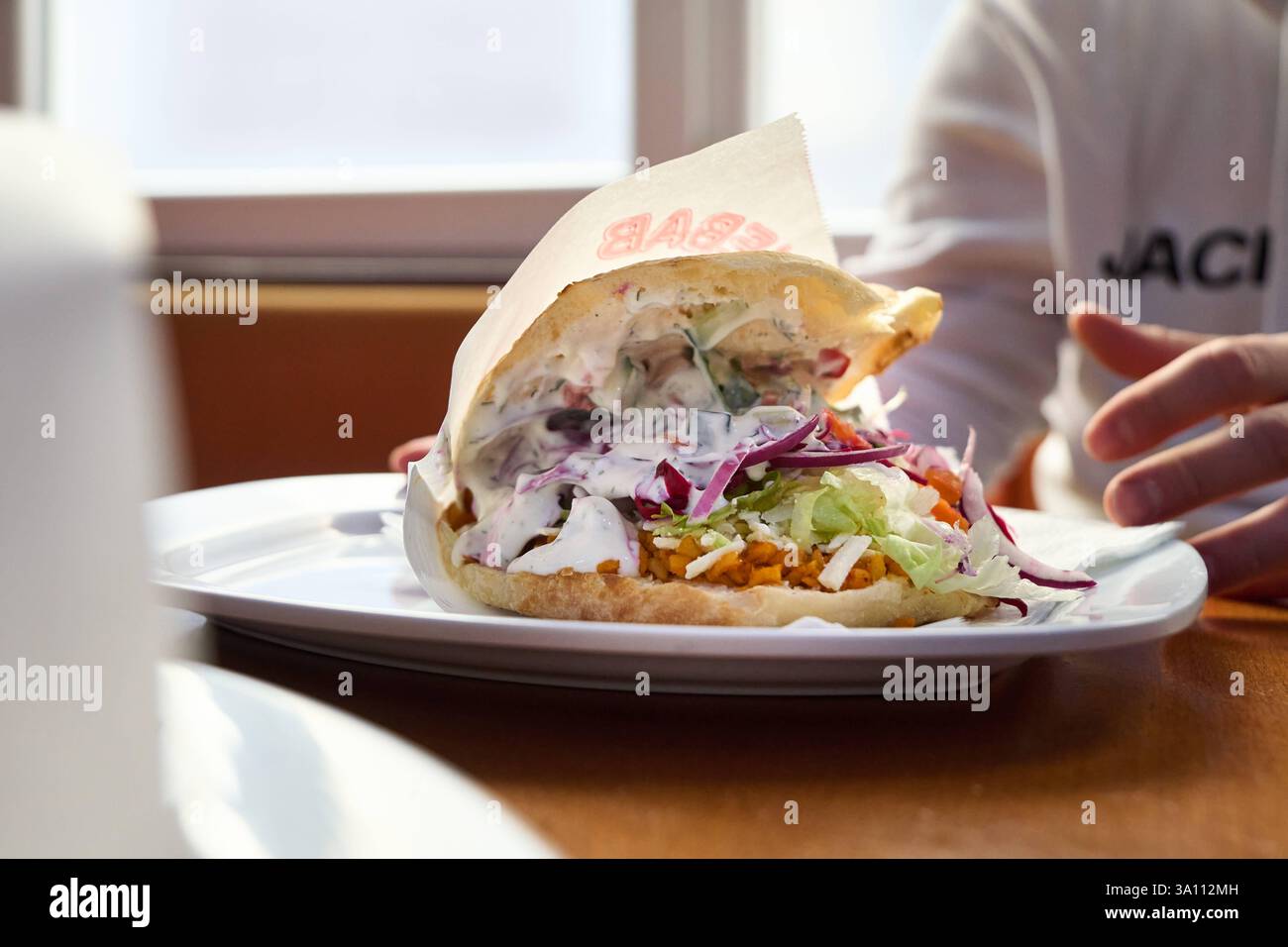 Vegetarischer döner hi-res stock photography and images - Alamy