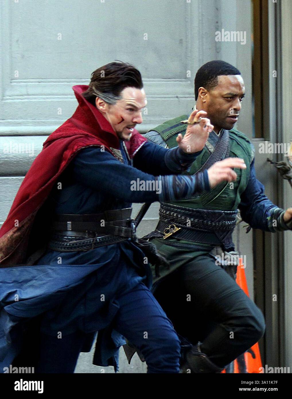 CHIWETEL EJIOFOR in DOCTOR STRANGE IN THE MULTIVERSE OF MADNESS (2022),  directed by SAM RAIMI. Credit: Marvel Studios / Truenorth Productions /  Album Stock Photo - Alamy, image size:1018x1390