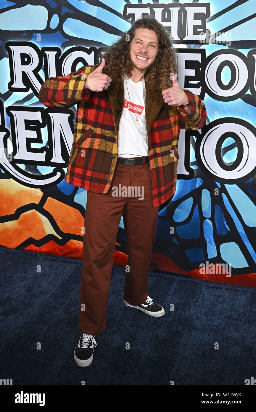 Broad City' fans rejoice; Comedy Central announces winter schedule - Los  Angeles Times, image size:864x1390