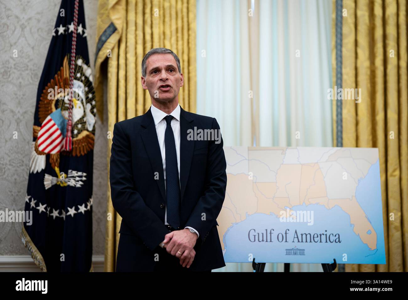 Rodolphe saadé hi-res stock photography and images - Page 2 - Alamy Rodolphe saadé hi-res stock photography and images - Page 2 - Alamy