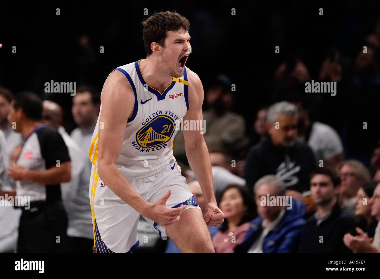 Quentin Post Golden State Warriors' Quinten Post (21) celebrates after making a ...