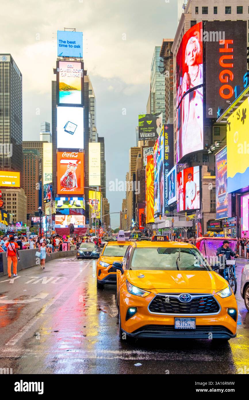 United States, New York State, New York City, Manhattan, Midtown, Times Square, taxis Stock Photo