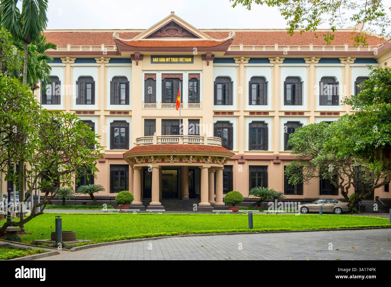 Vietnam, Hanoi, the old French colonial district, Museum of Fine Arts ...