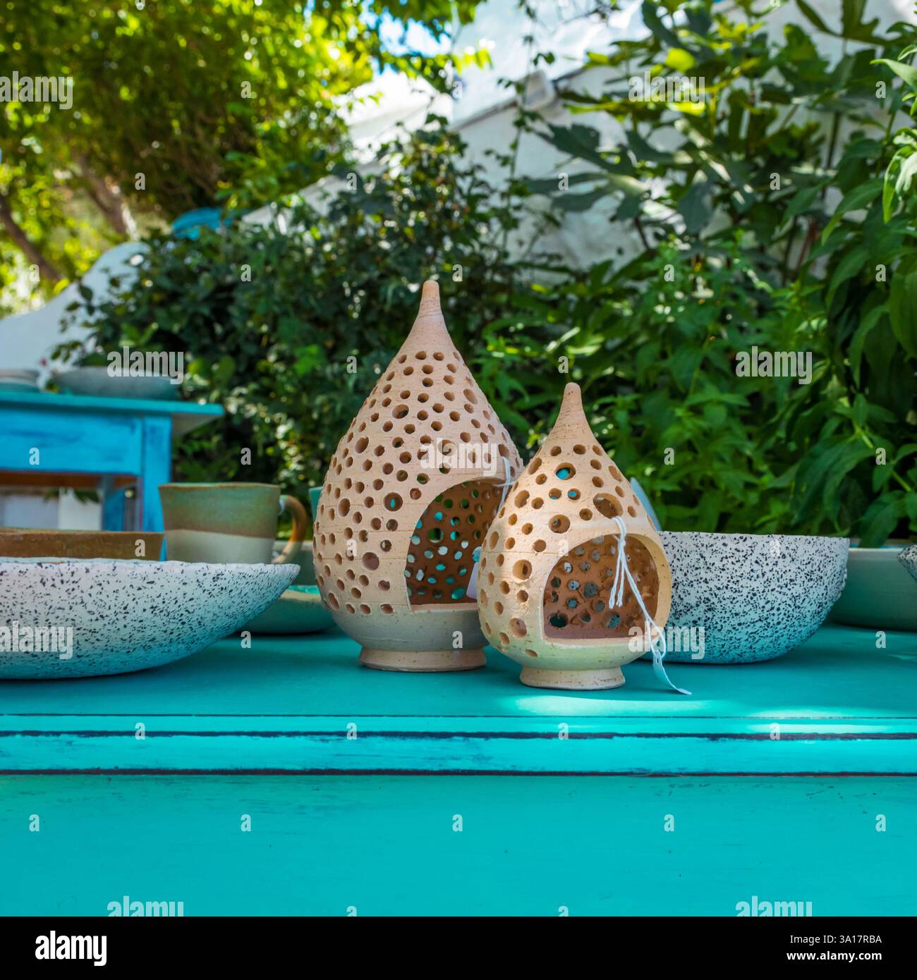 Pottery craft island hi-res stock photography and images - Alamy