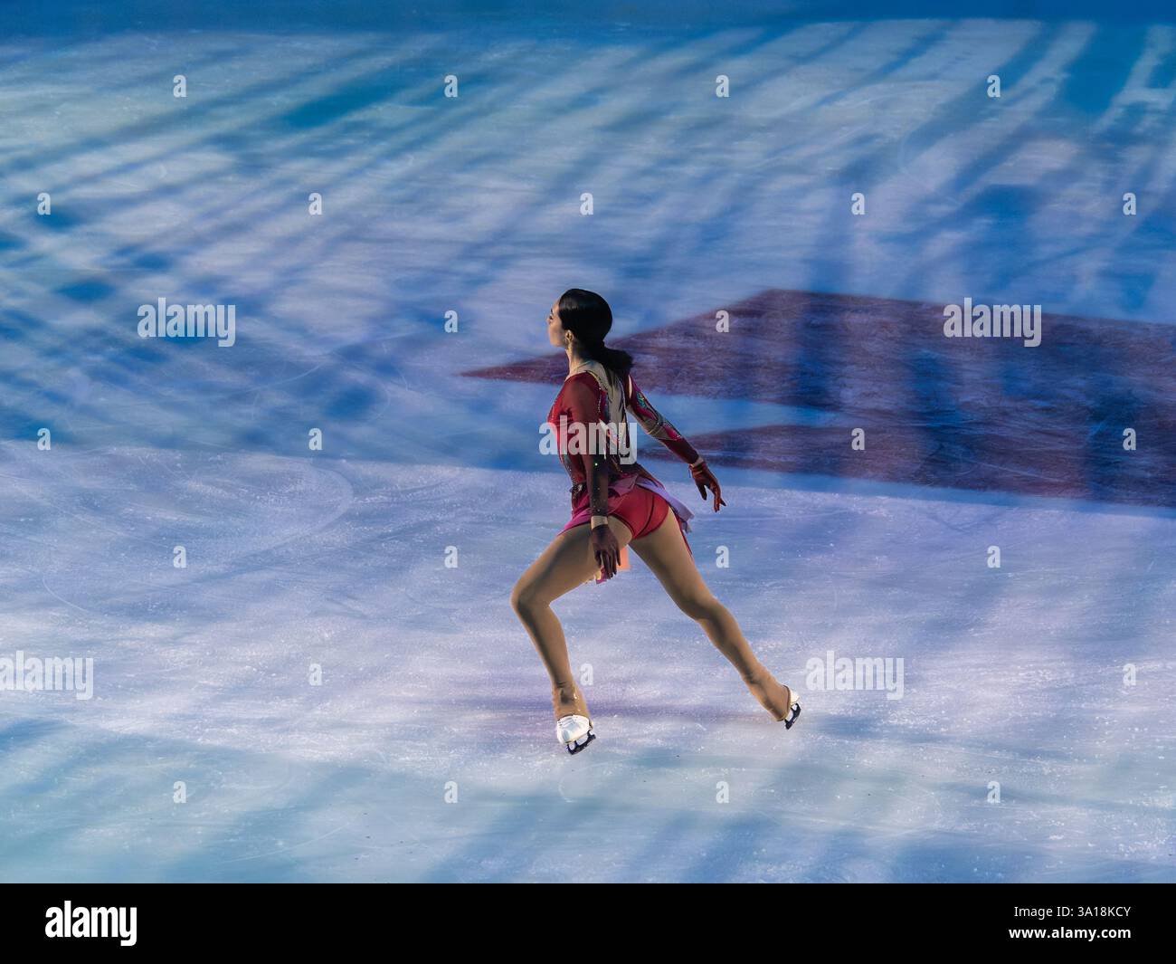 Mastering the Art: Elevating Your Artistic Ice Skating Performance