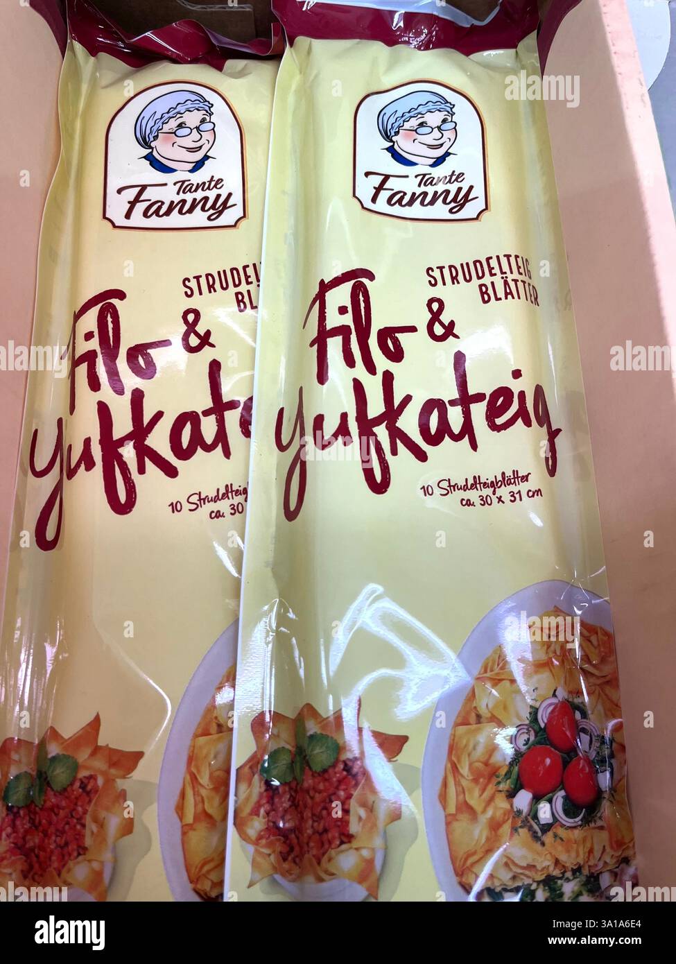 Tante Fanny filo pastry, Tante Fanny chilled pastry, Tante Fanny pastry, Austrian produce pastry, refrigerated, shopping, consumerism, supermarket Stock Photo