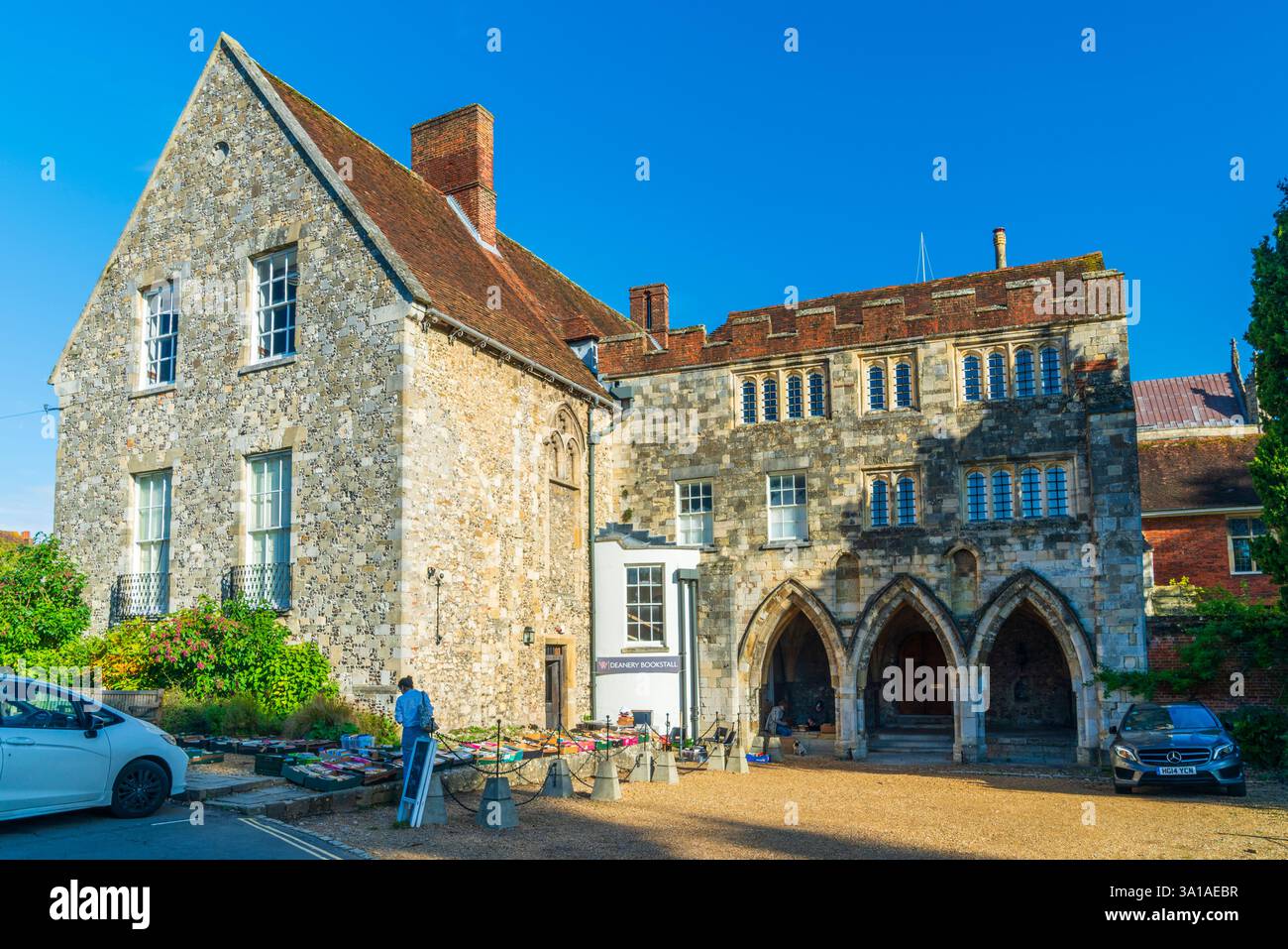 Winchester city centre hi-res stock photography and images - Alamy