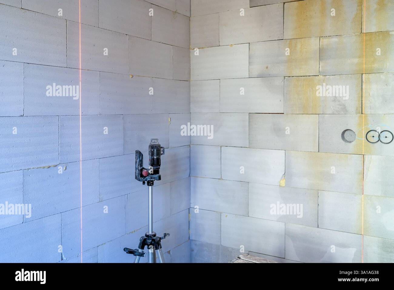 Projecting block hi-res stock photography and images - Alamy
