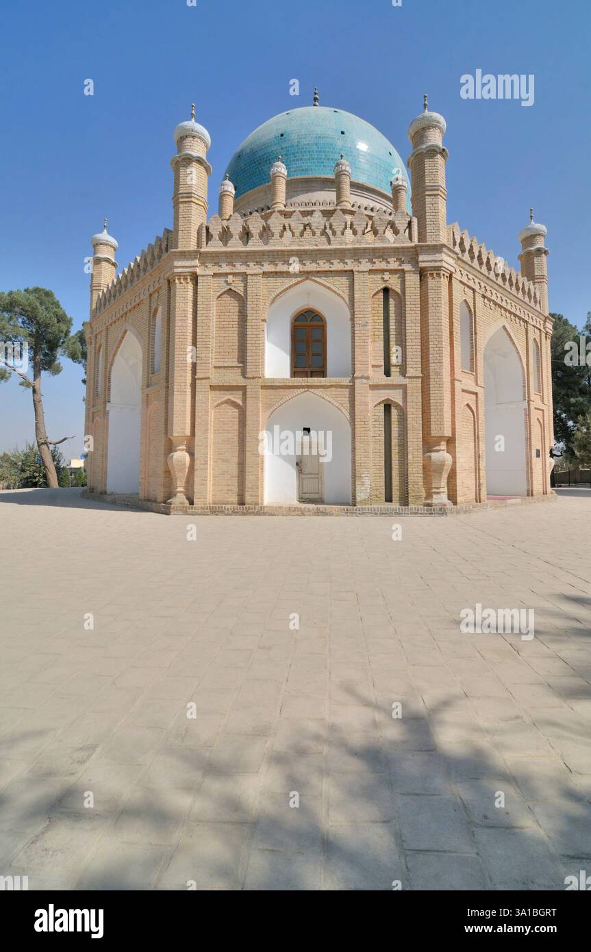 the-tomb-of-mirwais-khan-hotak-in-kandahar-afghanistan-stock-photo-alamy