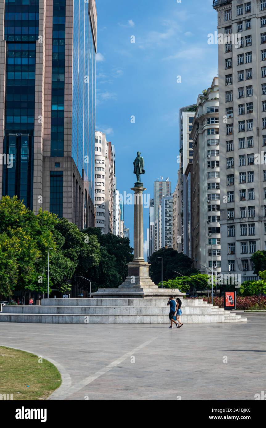 Visconde de Mauá monument in Praça Mauá square, Centro district ...