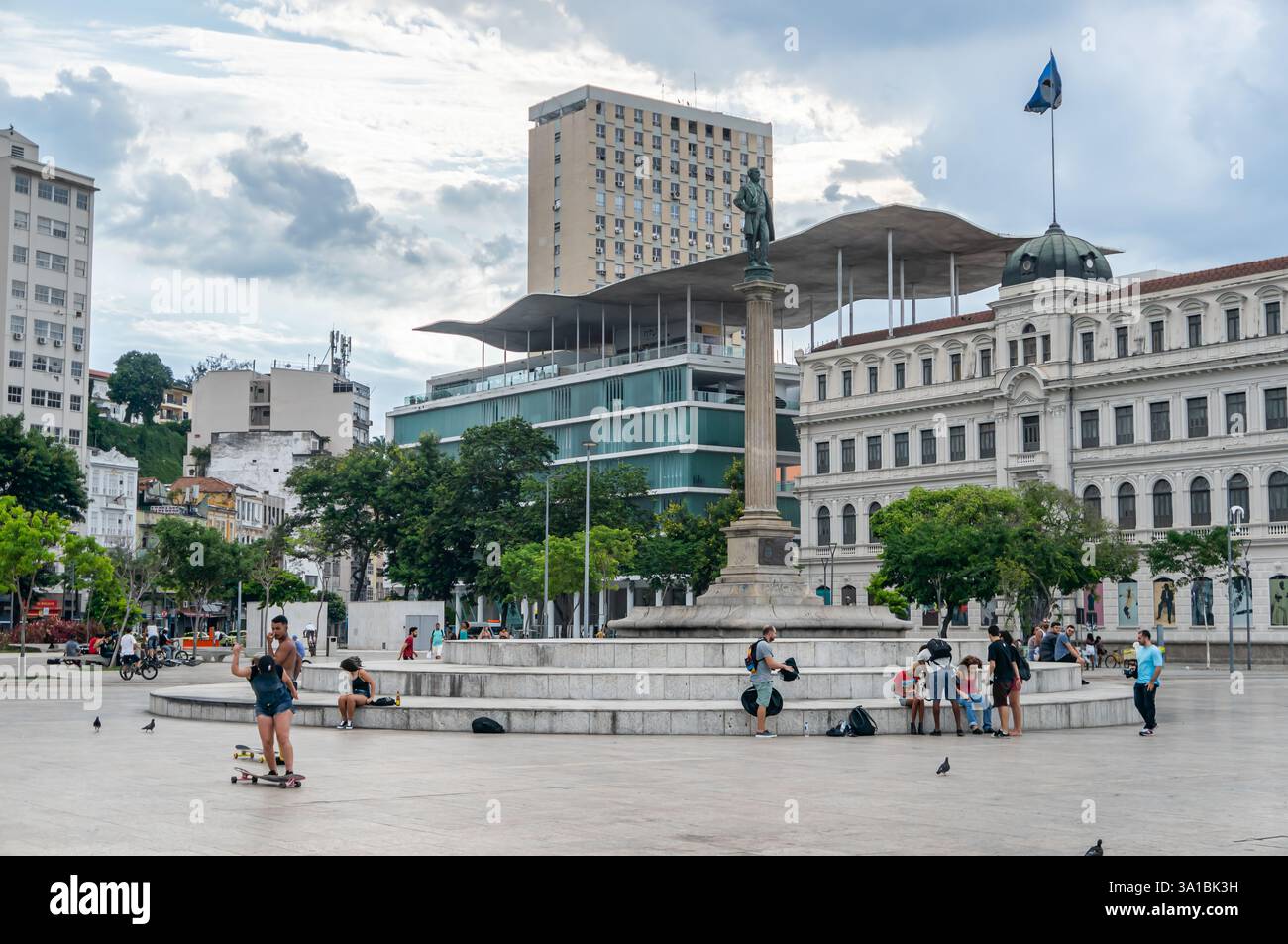Partial view of Praça Mauá square with Rio de Janeiro Art Museum at the ...