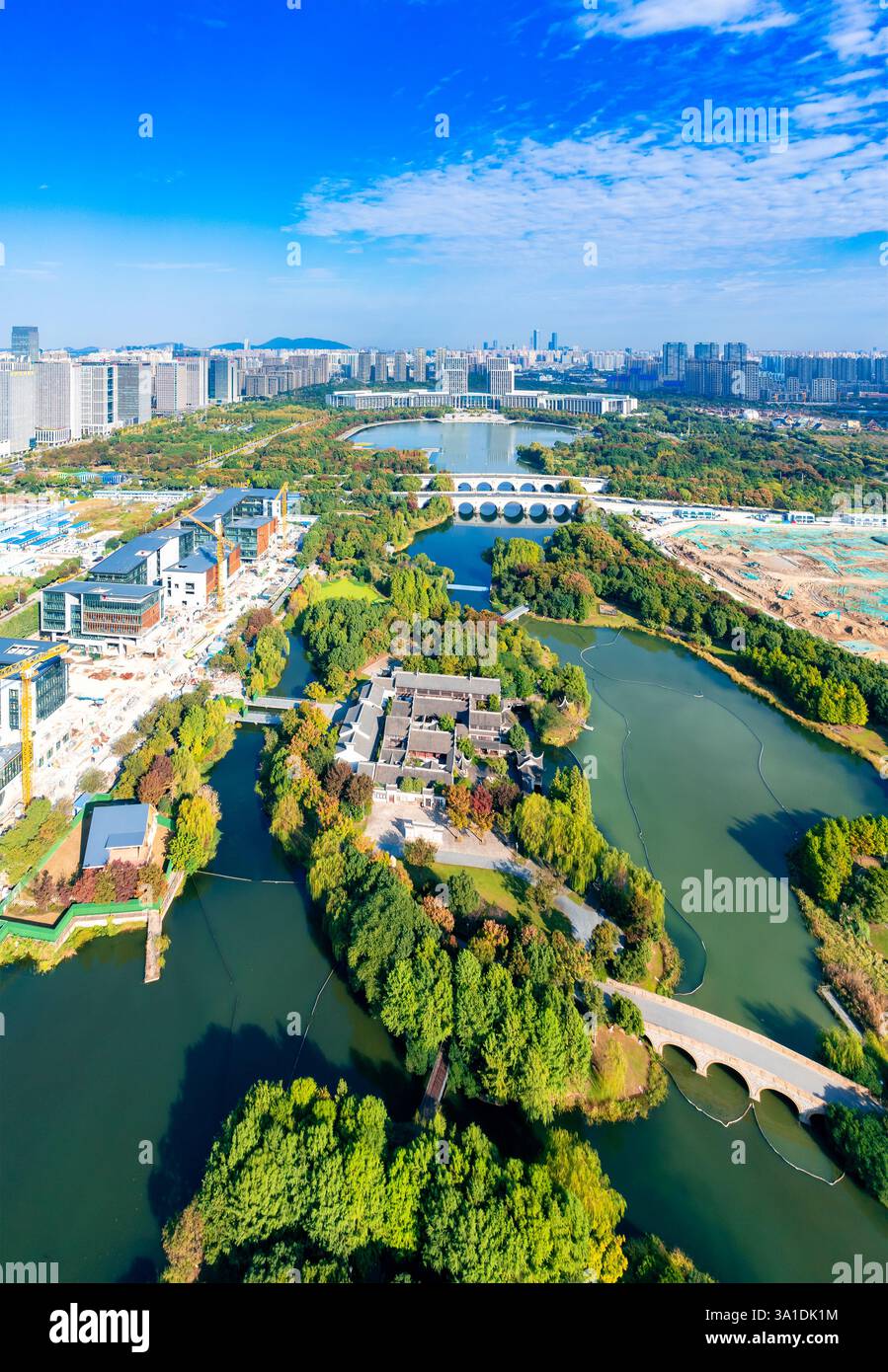 Urban environment of Shangxian River Wetland Park, Wuxi City, Jiangsu Province, China Stock Photo