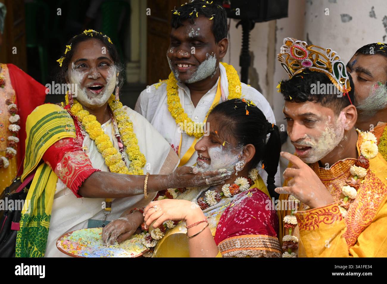 holi festival 2025 in kolkata