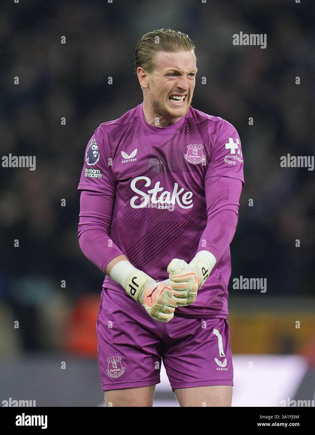 everton-goalkeeper-jordan-pickford-during-the-premier-league-match-at