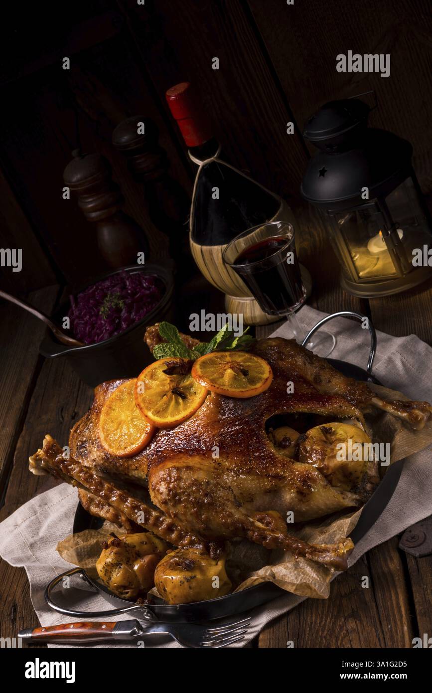 Crispy Roast Goose Stock Photo Alamy