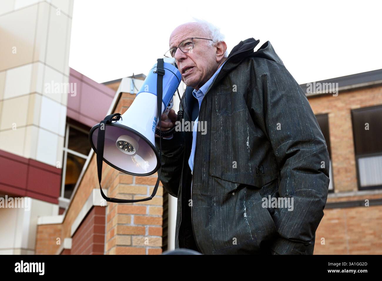 Sen. Bernie Sanders, I-Vt., speaks to an overflow crowd outside Lincoln ...
