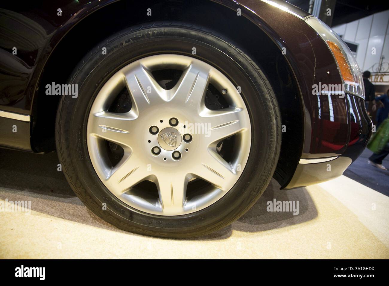 Wheel of maybach car hi-res stock photography and images - Alamy