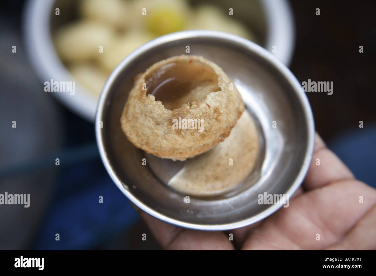 Chat spicy fast food, pani puri or golgappa served in dish, Puchaka, Dakshineshwar, Calcutta NAw Kolkata, West Bengal, India, Asia Stock Photo