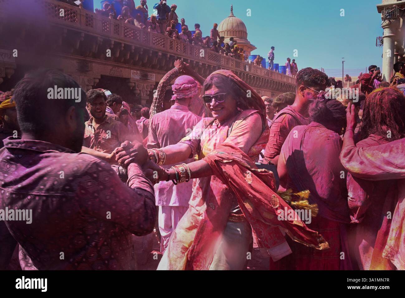holi 2025 mn