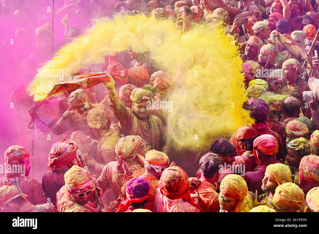 mathura holi 2025