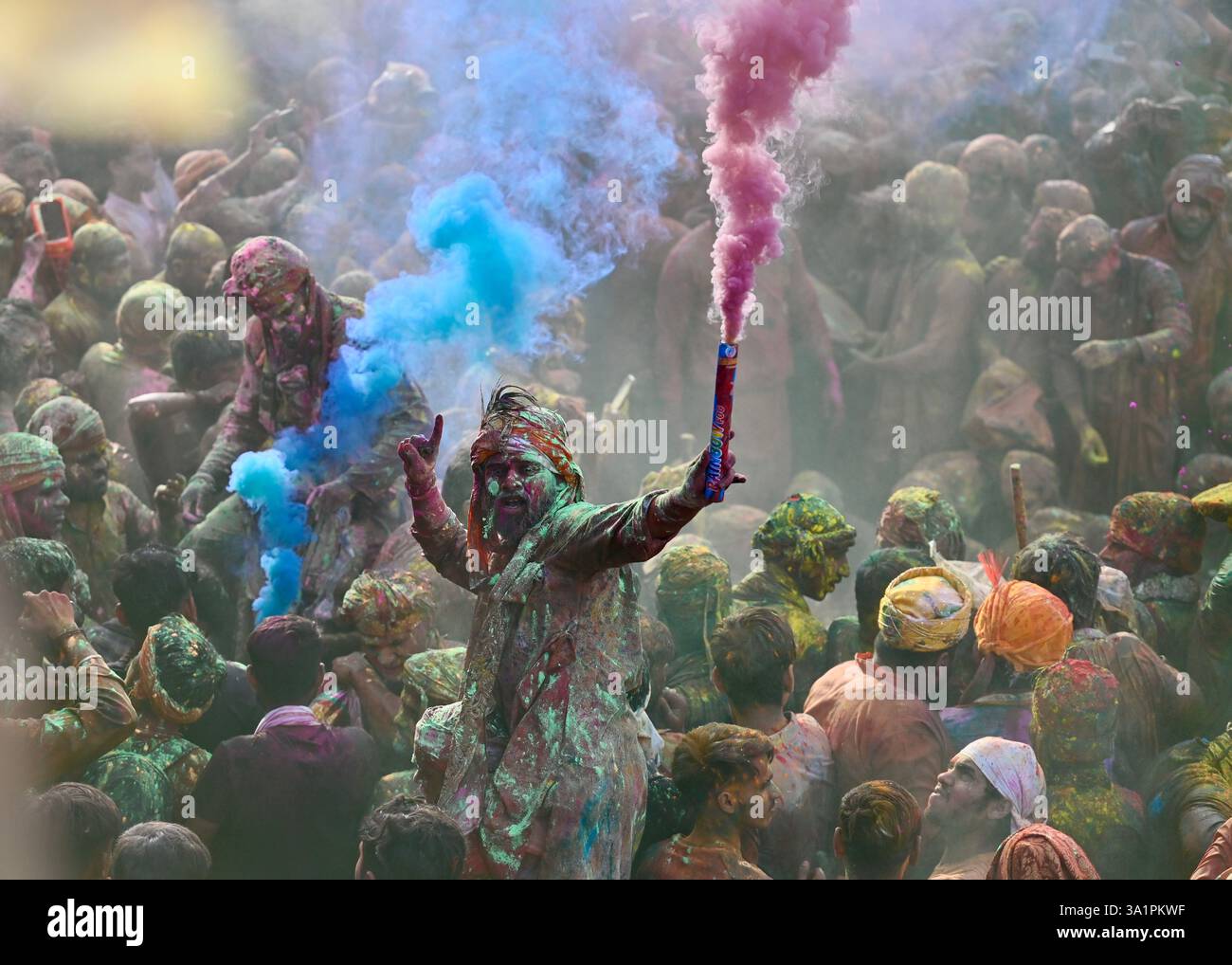 holi 2025 in mathura