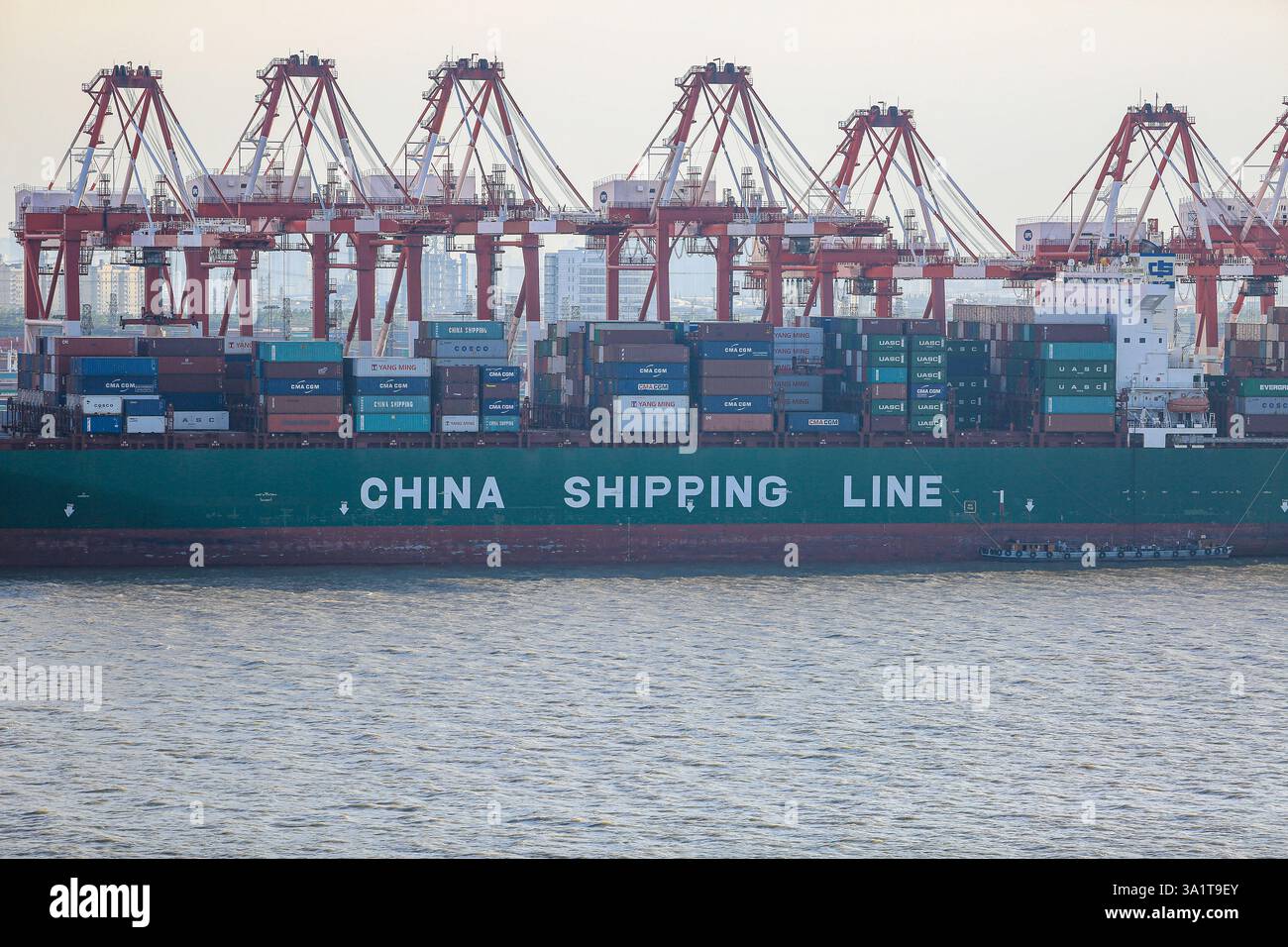 American export container ships hi-res stock photography and images - Alamy