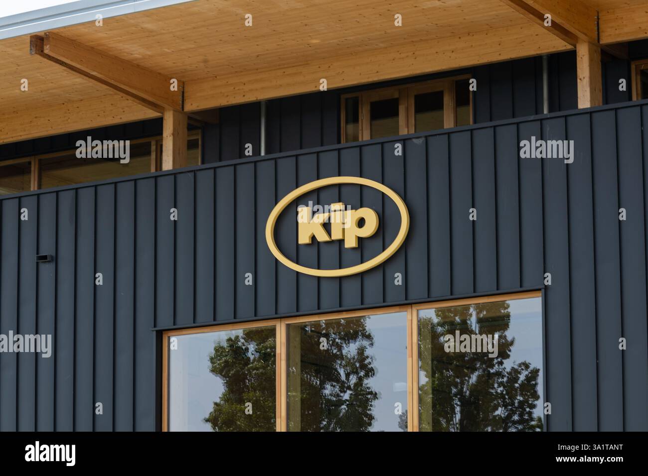 Name Kip KIP caravan sign logo. De Shelter proudly lives up to its name. A ...