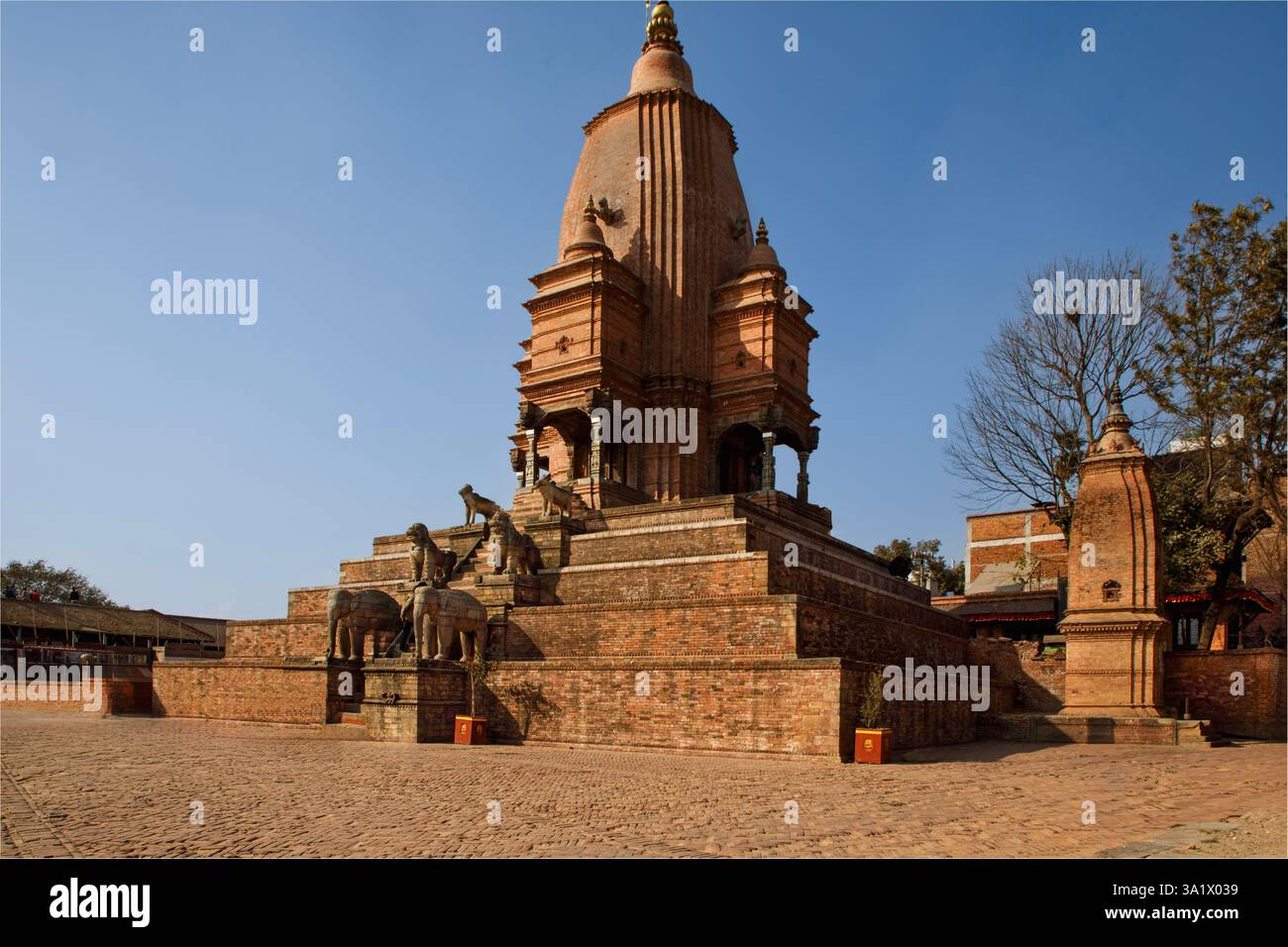 Wood buddhism hi-res stock photography and images - Page 3