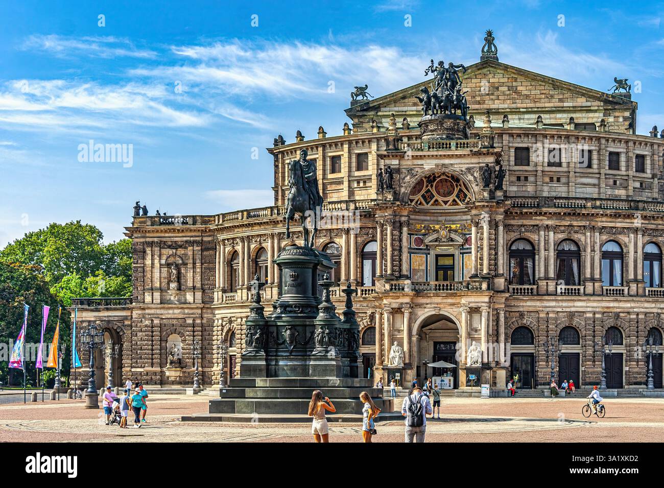 Semperoper is the opera house in Dresden with Renaissance forms and neo-baroque influences. It is located on Theaterplatz. Dresden, Saxony, Germany Stock Photo