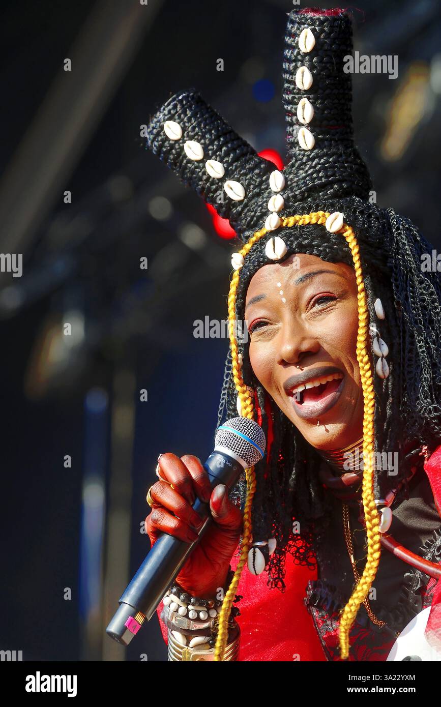 Crozon (Brittany, north-western France), August 3, 2024: Fatoumata Diawara in concert during the 9th edition of the "Festival du Bout du Monde" (world Stock Photo