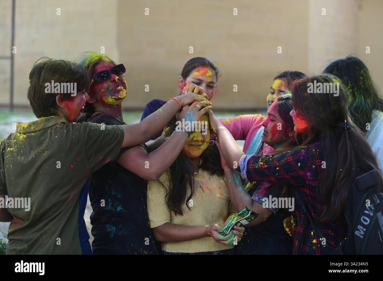 holi festival in uttar pradesh