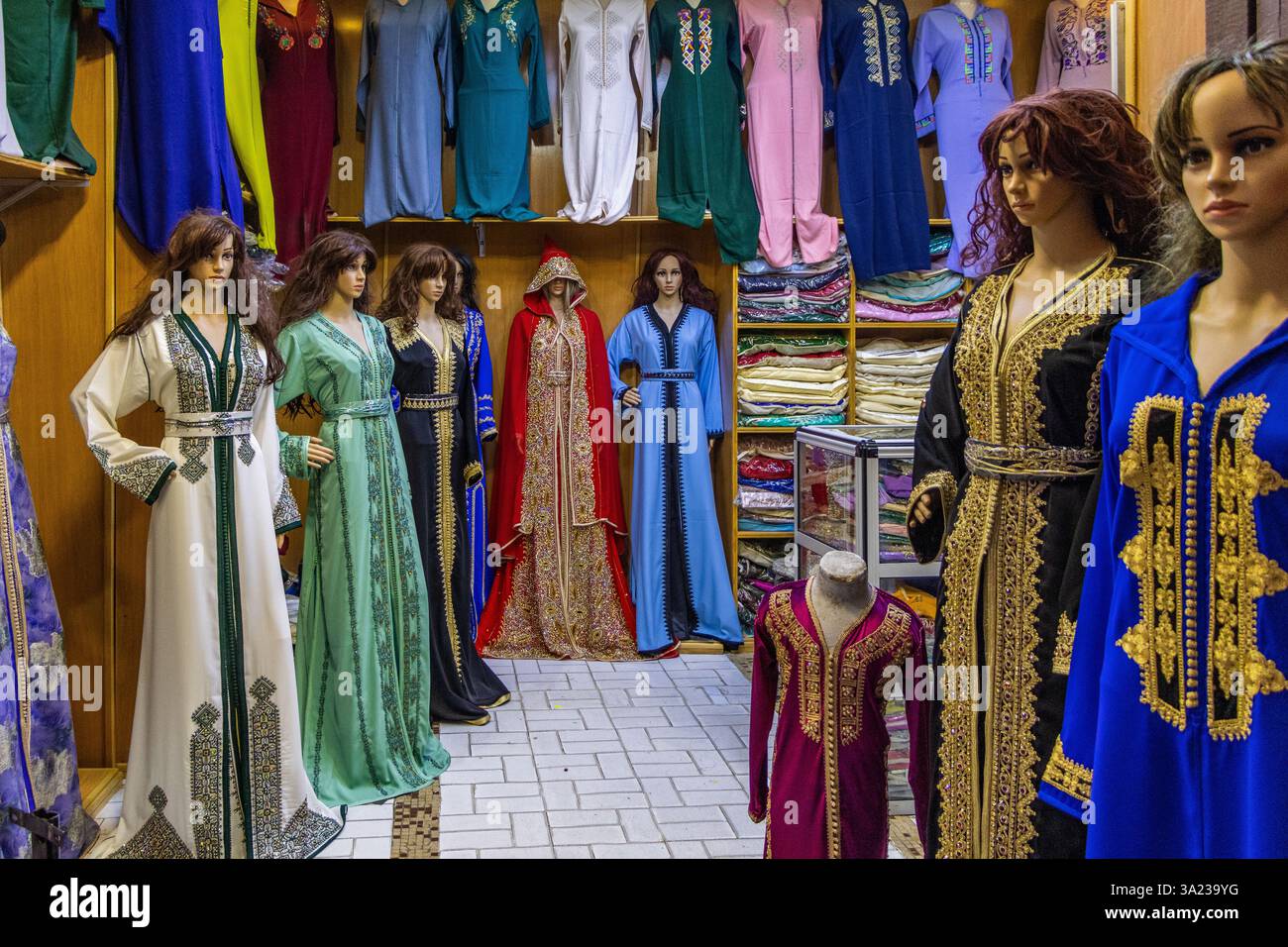 Morocco kaftan for sale hi-res stock photography and images - Alamy
