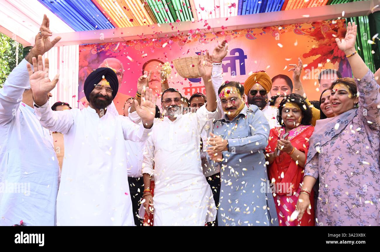 holi in delhi date