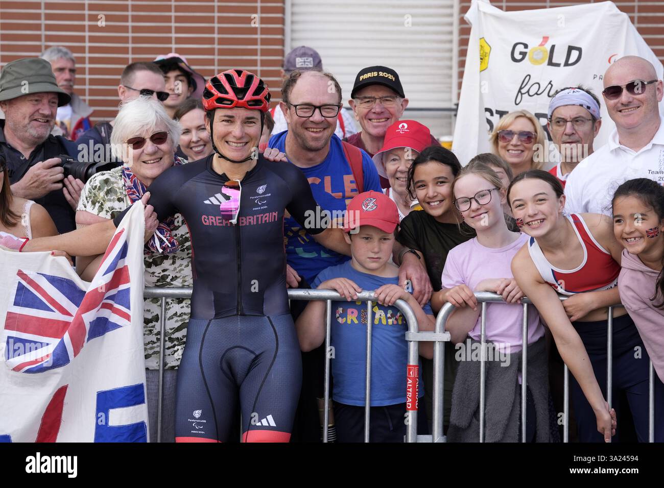 Great Britain's Sarah Storey celebrates winning gold in the Women's C4 ...