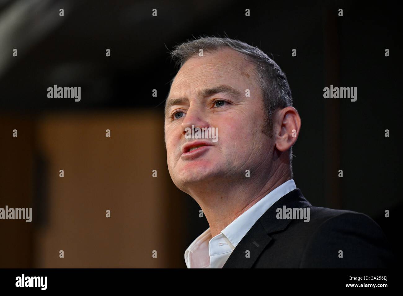 Founder of Climate 200 Simon Holmes à Court addresses the National ...