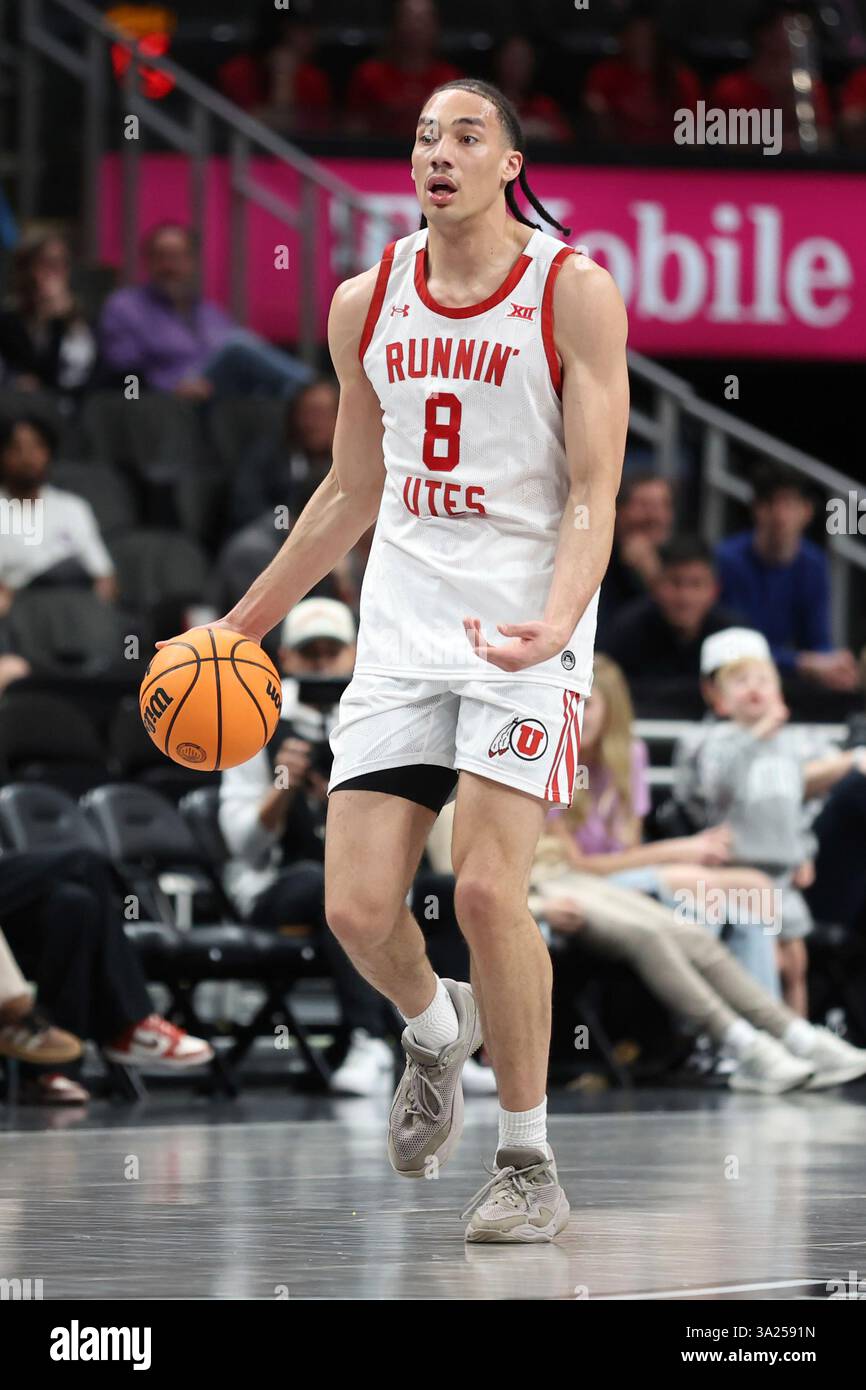 KANSAS CITY, MO MARCH 11 Utah Utes forward Keanu Dawes (8) brings