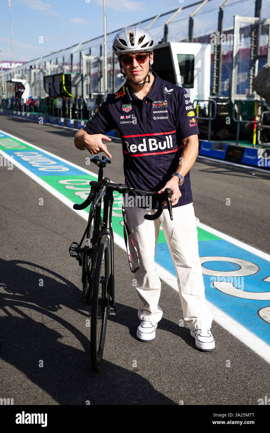 LAWSON Liam (nzl), Red Bull Racing RB21, portrait, during the Formula 1 Louis Vuitton Australian
