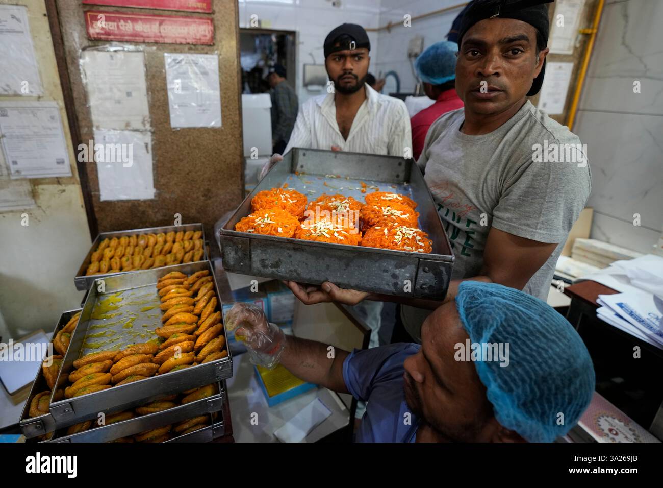 holi festival new delhi 2025