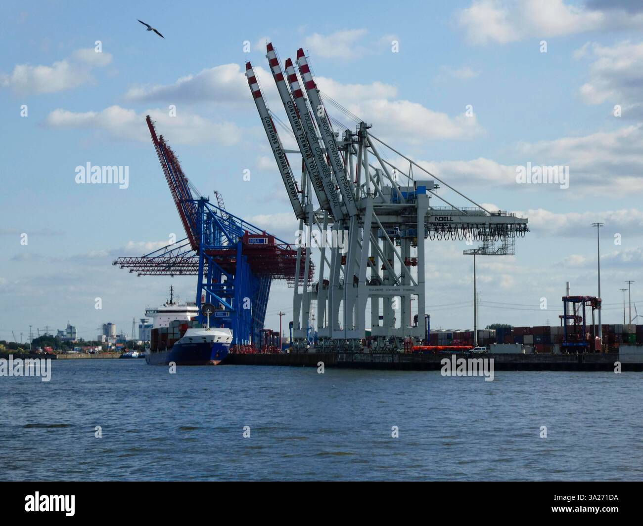 Containerterminal Tollerort Uerbersicht Tag Krahn Krahne Elbe Tag ...