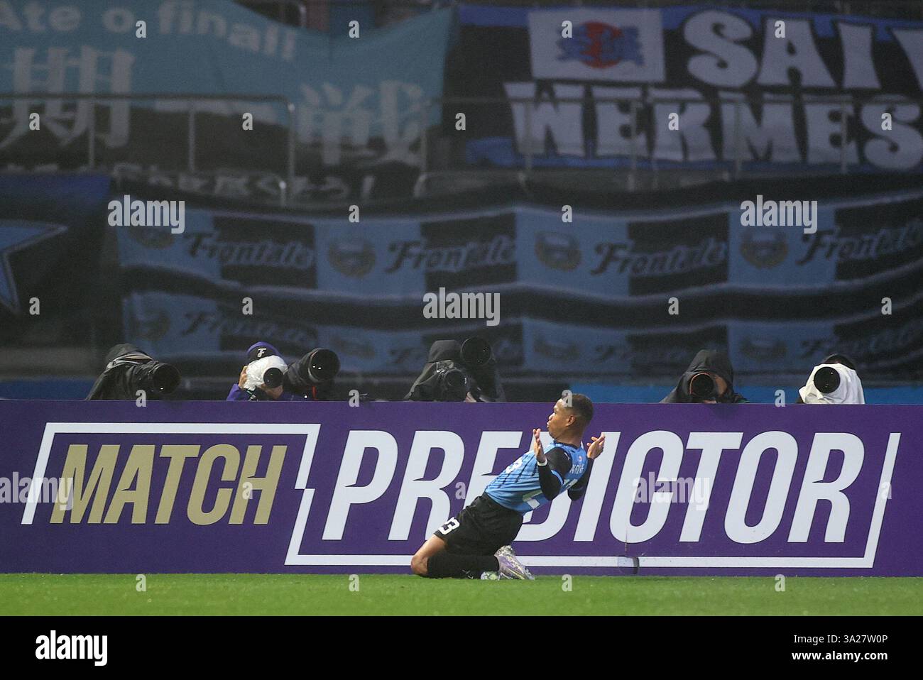 Shinichi Muto of JEF United Ichihara in action during the J