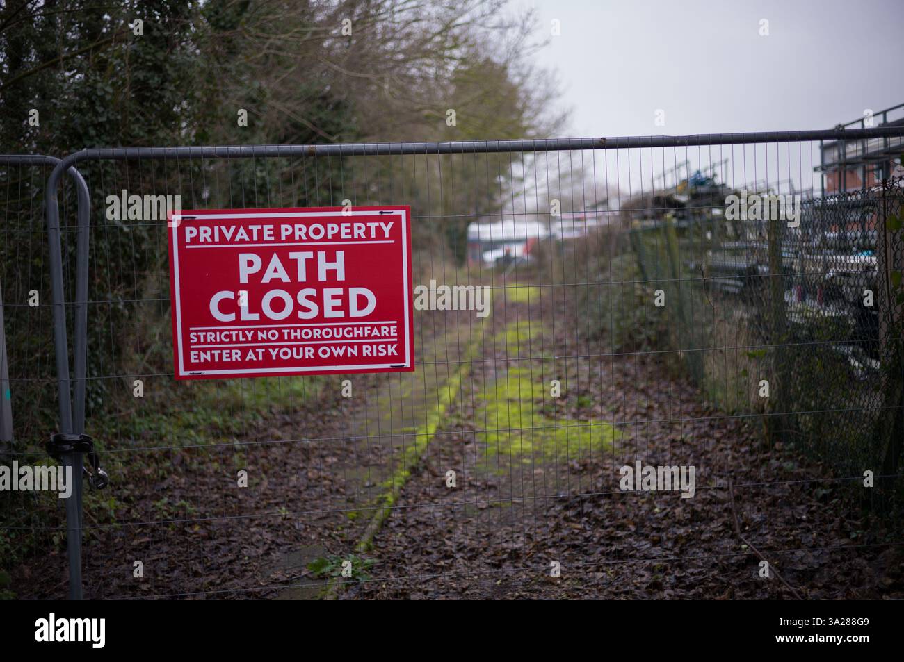Footpath Closed sign Stock Photo - Alamy