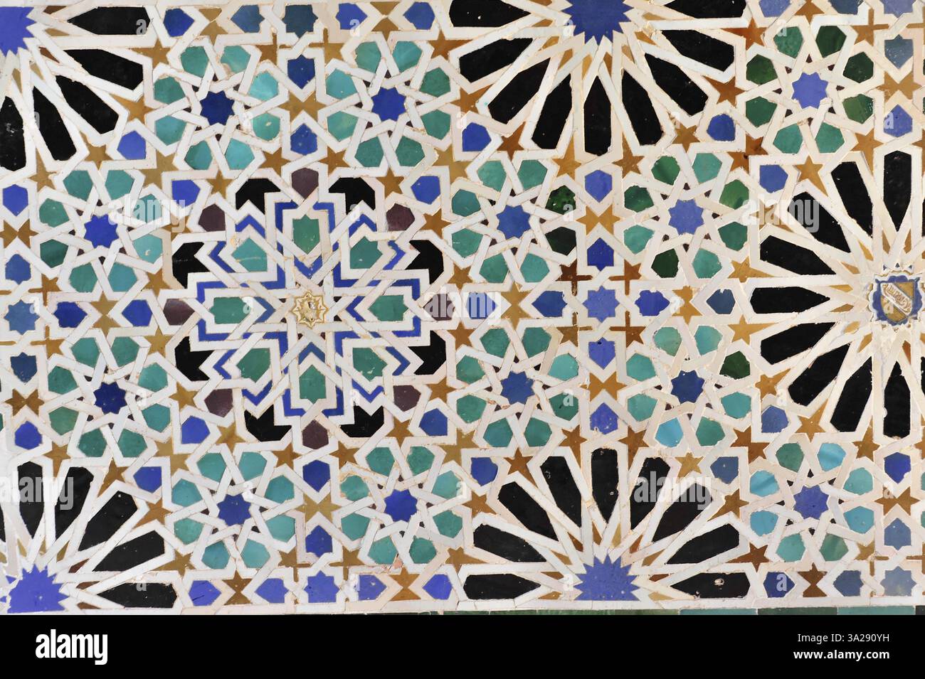 Contrasting inner patterns hi-res stock photography and images - Alamy