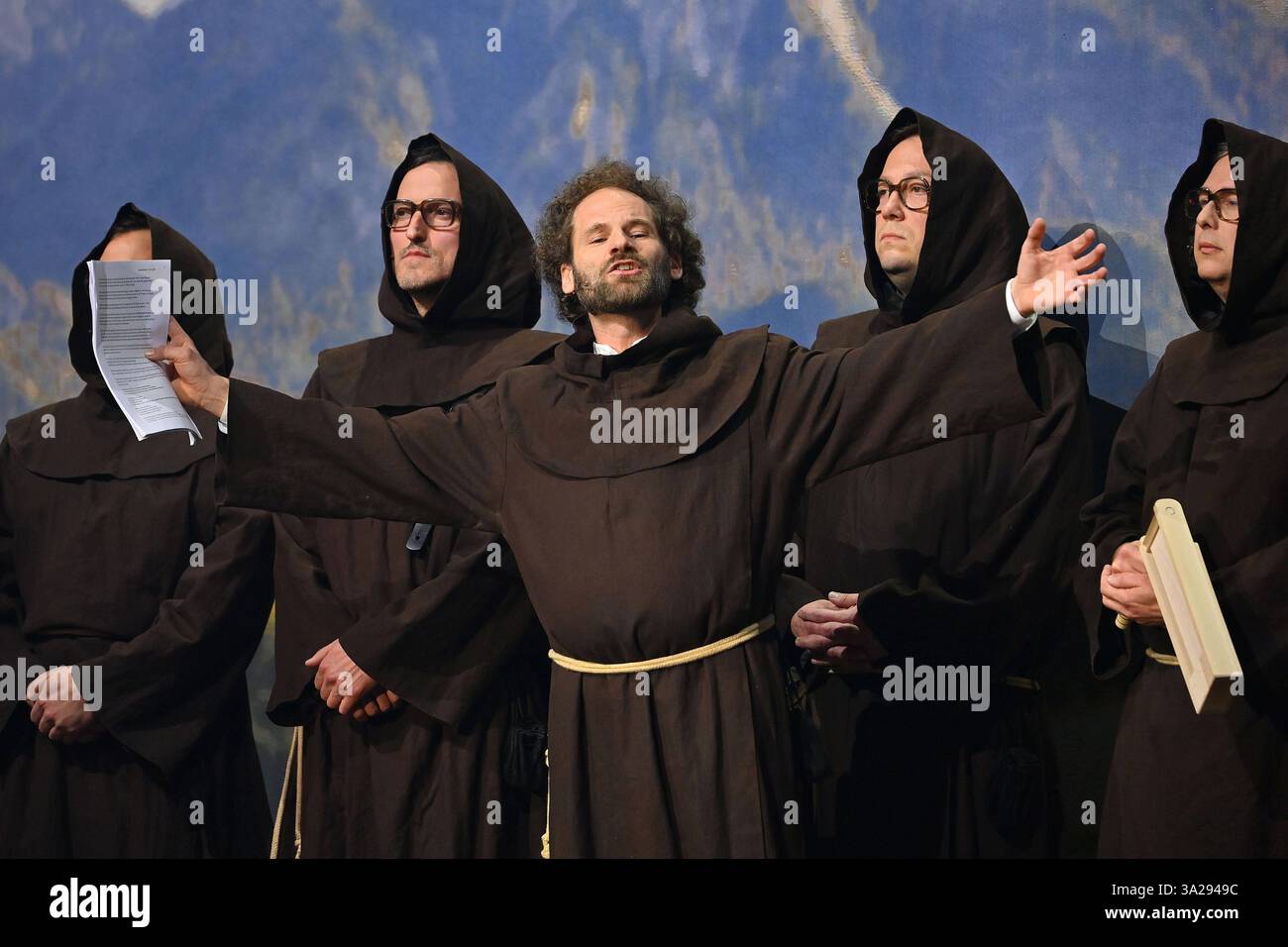  Fastenprediger Maxi SCHAFROTH. Salvator Starkbier Probe 2025 auf dem Illustration 